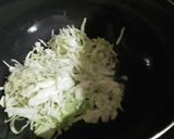 A picture of step 3 of Veg Hakka Noodles.