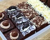 Foto langkah ke 9 dari resep Brownies Kukus Potong.