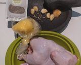 Foto langkah ke 1 dari resep Ayam Panggang utuh masak di Air Fryer.