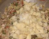 A picture of step 2 of Chicken veg Samosas.