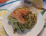 Foto del paso 6 de la receta: Tallarines con pesto y pollo crocante