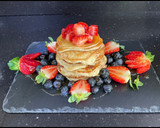 Foto del paso 3 de la receta: Tortitas Americanas con frutos rojos y miel ❤️❤️❤️