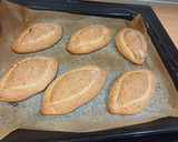 Foto del paso 7 de la receta: Pan o torta de aceite con pasas y nueces de Granada