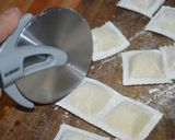 Foto del paso 1 de la receta: Ravioles Fritos con salsa de arvejas