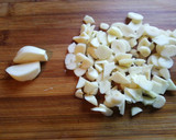 Foto del paso 2 de la receta: Sopa de lechuga con jamón curado y cansalada