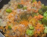 Foto del paso 2 de la receta: Arroz de coliflor con arvejas verdes🍚🍱🫛
