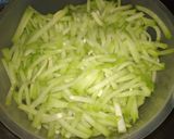 Foto langkah ke 1 dari resep Tumis labu siyam.