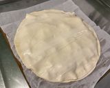 Une image de l'étape 10 de Tourte au porc, petits pois, crème et feta.