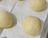 Foto langkah ke 3 dari resep Korean Garlic Cheese Bread.