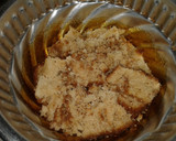 Foto del paso 3 de la receta: Budín de torta rellena con dulce de leche y flan