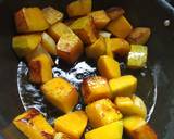 Kumro-Chingri'r Dalna(Pumpkin and Prawn Curry) recipe step 1 photo