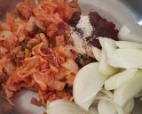 A picture of step 2 of Kimchi Stew.