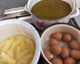 Tejszínes friss sóska burgonyával és tojással recept fázis 6 fotója