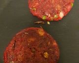 A picture of step 4 of Classic homemade beetroot burger recipe.