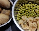 यम्मी डबल मसाला पाव भाजी (Masala Pav Bhaji Recipe In Marathi) रेसिपी स्टेप 2 फोटो 
