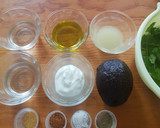 Foto del paso 1 de la receta: Aderezo de aguacate para ensaladas
