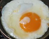 Foto langkah ke 1 dari resep Telur Ceplok Balado 💛.