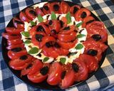 Une image de l'étape 9 de Salade de tomates marmande à l'ail noir et mozzarella di buffala.