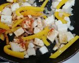 A picture of step 4 of Kadai paneer.
