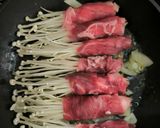 Foto langkah ke 3 dari resep Enoki Beef Roll Cajun Seasoning.