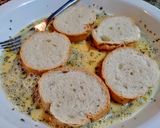 Foto del paso 2 de la receta: TORRIJAS SALADAS😋al Orégano🌿...!