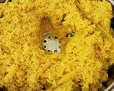Foto langkah ke 4 dari resep Nasi Kuning Kukus.