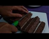 Foto langkah ke 10 dari resep Bolu coklat kukus.