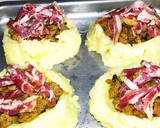Foto del paso 4 de la receta: Papa rellena con carne molida y lomo embuchado, gratinada con queso