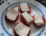 Foto del paso 2 de la receta: Aperitivo de tomate y queso