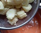 A picture of step 2 of Baby corn Manchurian.