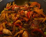 Φωτογραφία βήματος 6 της συνταγής Noodles με λαχανικά και κοτόπουλο 🍜
