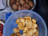 109. Bola daging tahu kecap