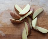 Diós szűz, chilis alma szósszal, héjas steak burgonyával recept fázis 5 fotója