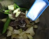 A picture of step 2 of Mango - Coriandor Spicy Chutney.