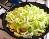 Virslis-kínai keles burgonya (egytálétel) recept fázis 4 fotója