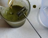 Foto langkah ke 3 dari resep Matcha Latte iced.