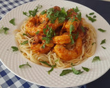 Foto del paso 3 de la receta: Pasta con langostinos al pil pil