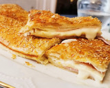Foto del paso 6 de la receta: Hojaldre relleno de Queso Maasdam, Jamón York y Bechamel
