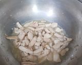 A picture of step 3 of Chicken macaroni.