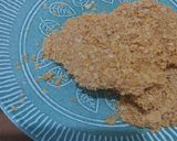 Foto del paso 3 de la receta: Milanesas de pollo rebozadas en copos de maíz
