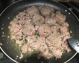 A picture of step 5 of Easy Cheese Stuffed Meatballs 👊🏼.