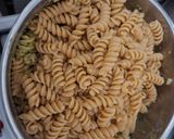 Pas rețetă Fusilli cu pesto, roșii și parmezan 3 fotografie