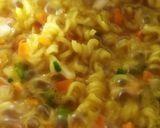 मसाला वेज्जी मैगी(masala veggi maggi recipe in hindi) रेसिपी चरण 1 फोटो