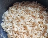 Foto langkah ke 1 dari resep Mie Goreng Sayur.