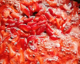 Foto del paso 4 de la receta: Tarta de queso con compota de fresa (receta fría)