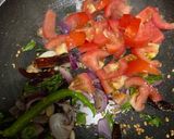 A picture of step 2 of Peanut and tomato chutney.