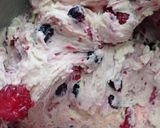 Foto del paso 2 de la receta: Cuadrados de frutos rojos