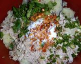 A picture of step 2 of Chicken Potato Samosa.