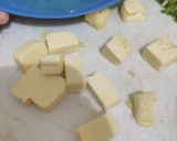Foto langkah ke 5 dari resep Perkedel isi keju.