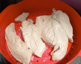 Foto langkah ke 1 dari resep Ayam Suwir untuk Isian Lemper.